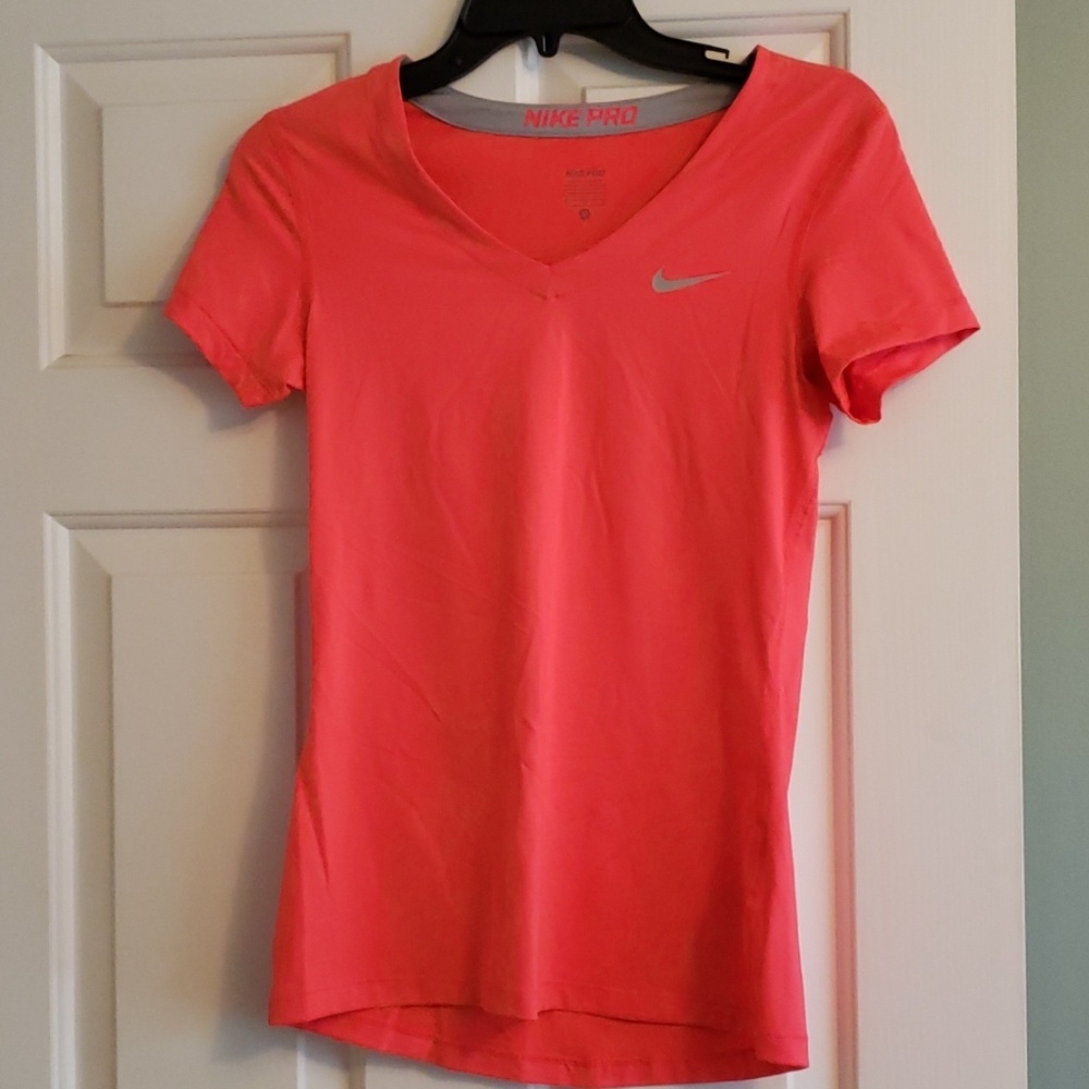 Womens Nike Pro Shirt